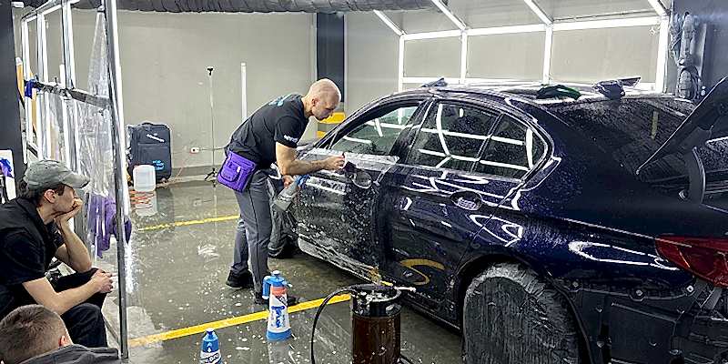 Оклейка антигравийной пленкой